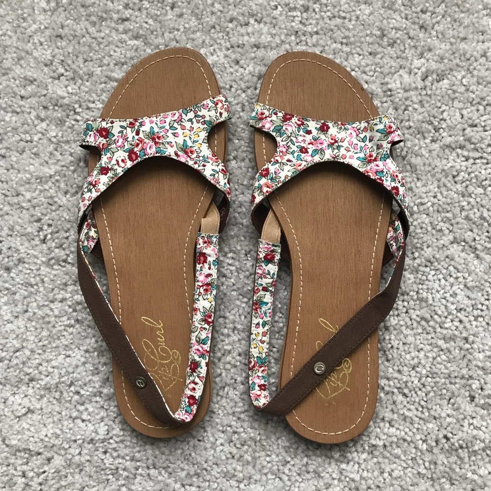 Rip Curl Floral Print Sandals Size 6 (Never Worn)